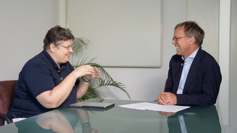 Copilot in der Sandbox, Claude im offenen Tor: KI-Tools in der Software-Entwicklung für Pharma